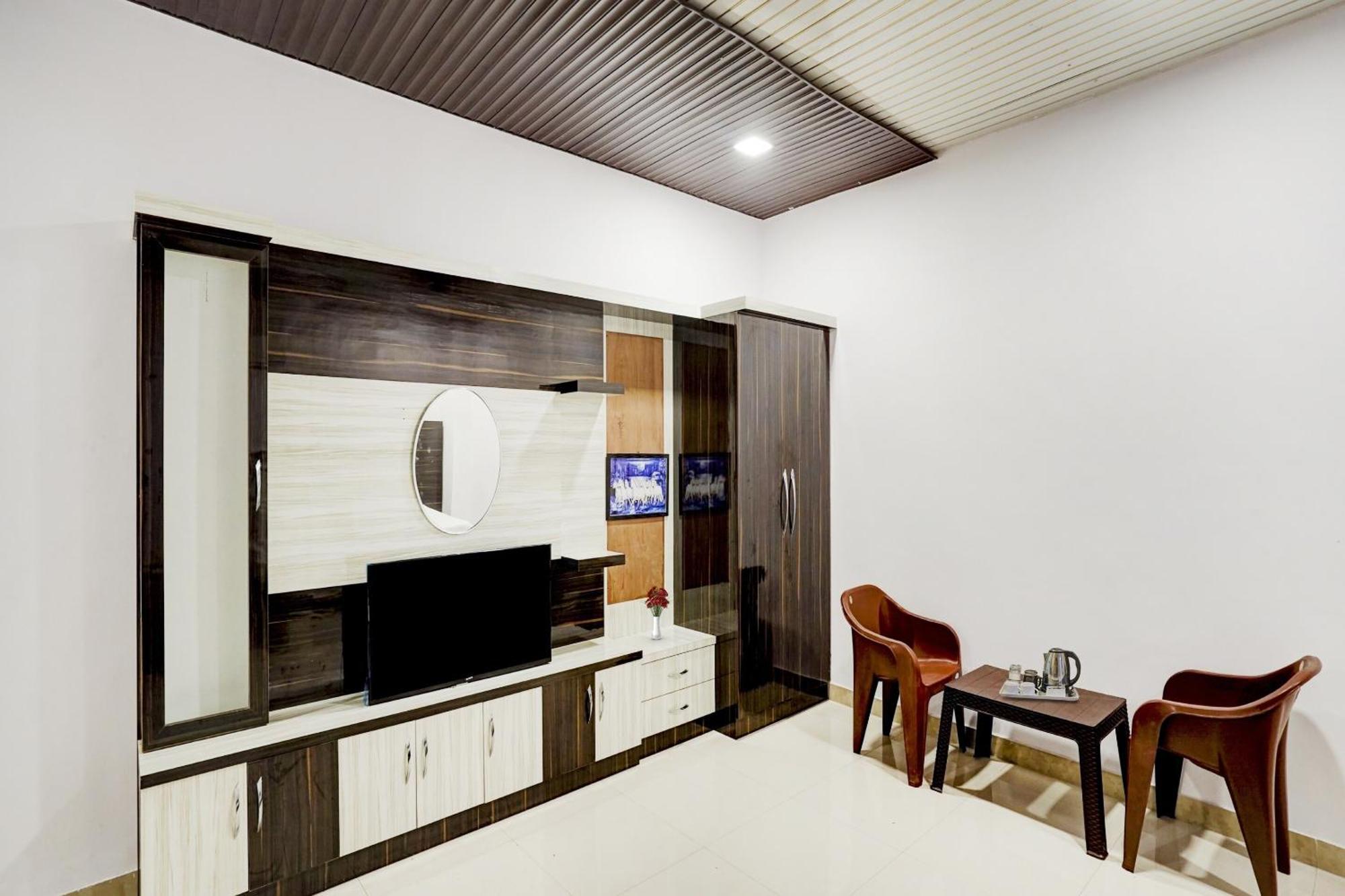 Collection O Love Garden Hotel Ghaziabad Luaran gambar